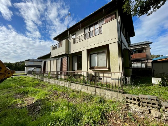 潮来市小泉　中古戸建の外観