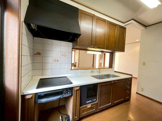 潮来市小泉　中古戸建のキッチン