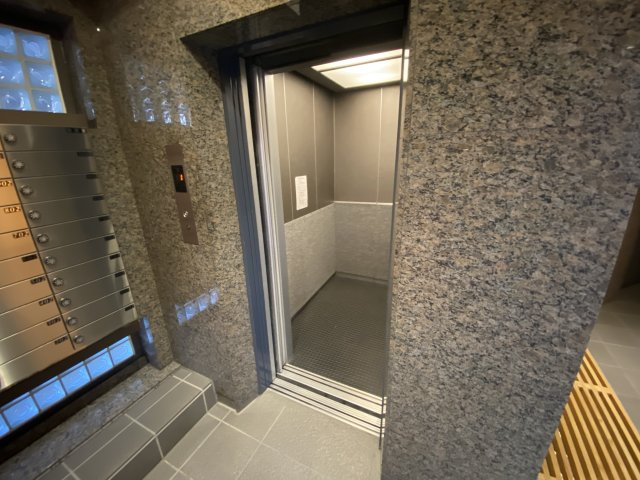 ルネ小岩の設備|エレベーター☆