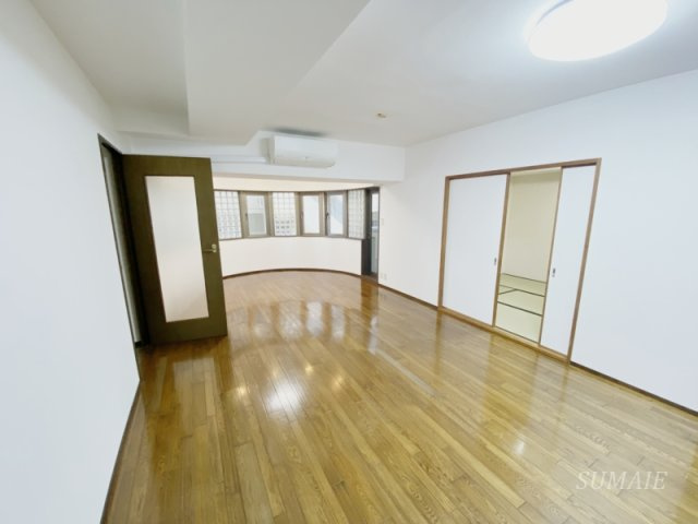 ルネ小岩の居間・リビング|広々リビング☆