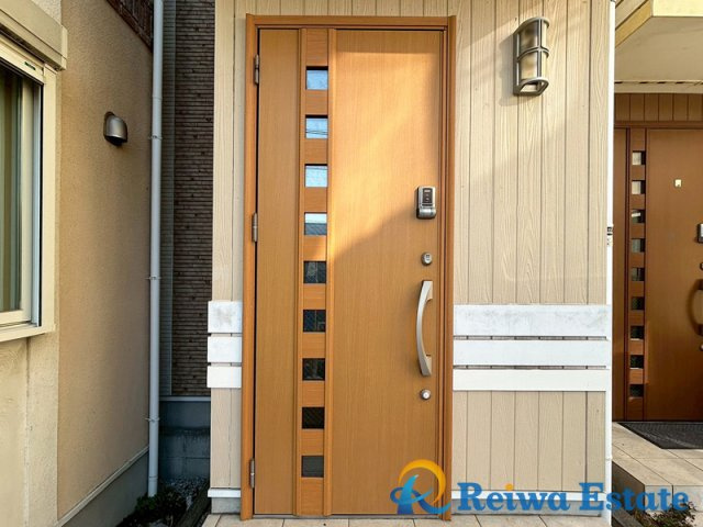 中古戸建　茅ヶ崎市松林1丁目の玄関