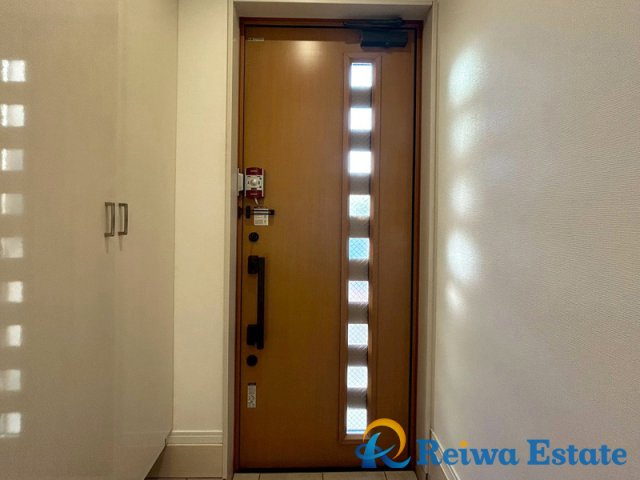 中古戸建　茅ヶ崎市松林1丁目の玄関