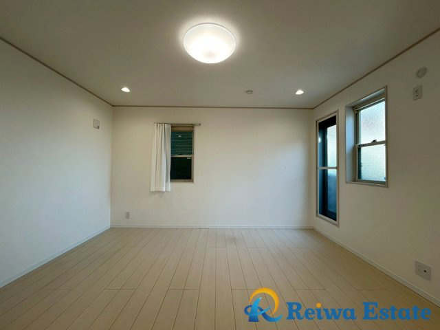 中古戸建　茅ヶ崎市松林1丁目の居間・リビング