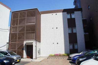 リブリ・ＳＯＬＡＲＥ