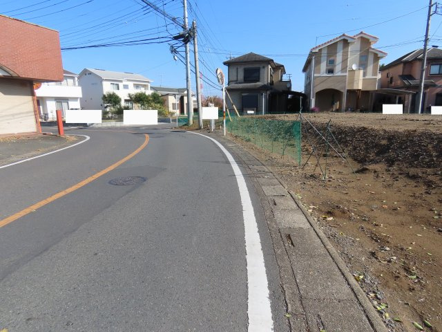 川越市小堤売地の前面道路含む現地写真