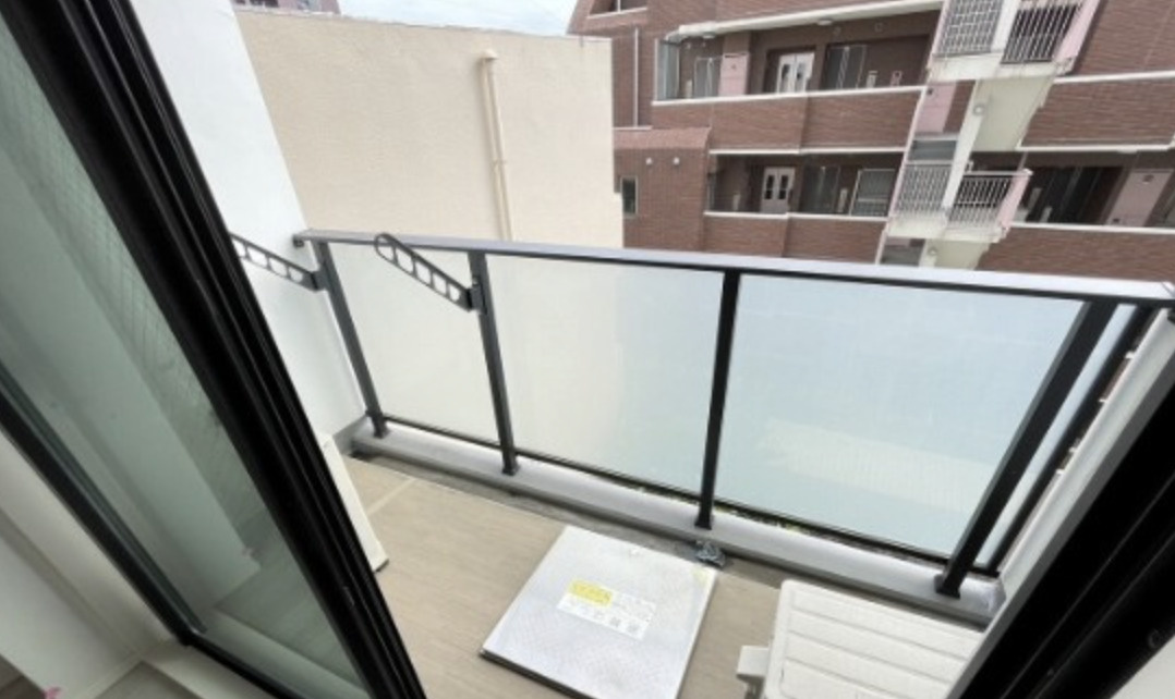 シーズンフラッツ柿の木坂のバルコニー