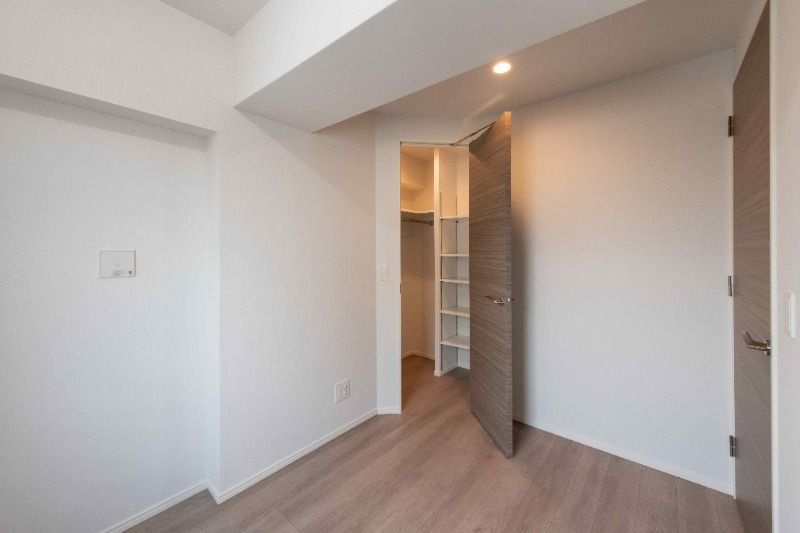 シーズンフラッツ柿の木坂の洋室