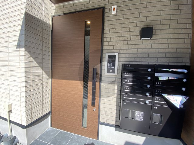 ディーポルタ・アレグリアのエントランス