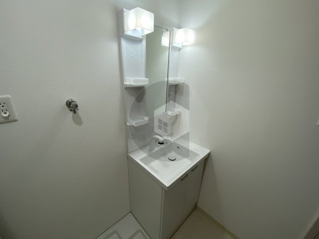 ディーポルタ・アレグリアの独立洗面台