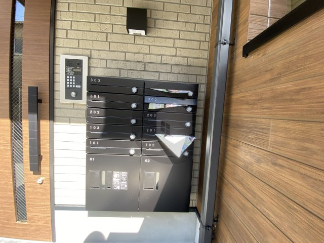 ディーポルタ・アレグリアのその他