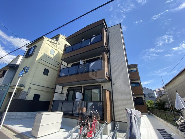 ディーポルタ・アレグリアの外観