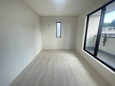 【洋室】 | 沖縄市南桃原（全2棟）ラストB号棟 | B号棟　洋室7.25帖＋WIC付き♪