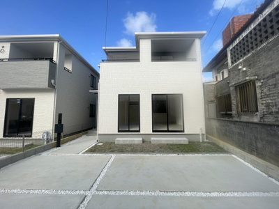 【外観】 | 沖縄市南桃原（全2棟）ラストB号棟 | B号棟　駐車4台可♪