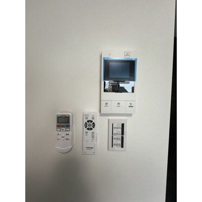 【セキュリティ】 | グランドロアール上新庄 | モニター付きインターホンです