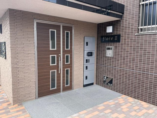 フィオーレⅡのエントランス