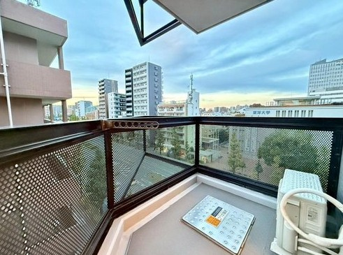 【バルコニー】