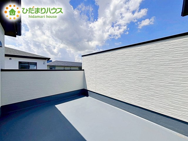 【バルコニー】 | 水戸市笠原町2期　新築戸建　3号棟 | バルコニー付きなら洗濯物がたくさん干せて乾きやすいですね