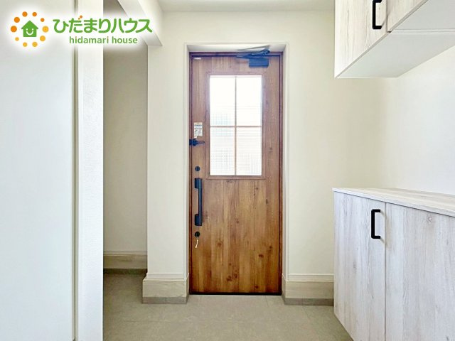 【玄関】 | 水戸市笠原町2期　新築戸建　3号棟 | 使い勝手の良い大きなシューズボックス☆乱雑になりがちな玄関をスッキリ見せてくれます！