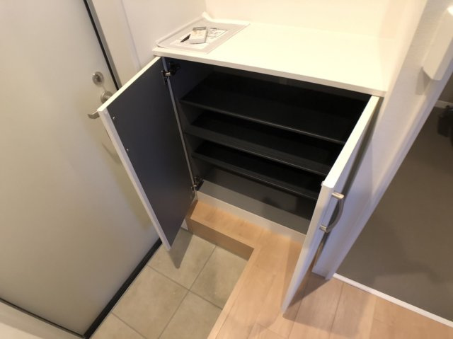 東大阪市友井２丁目のアパートの収納