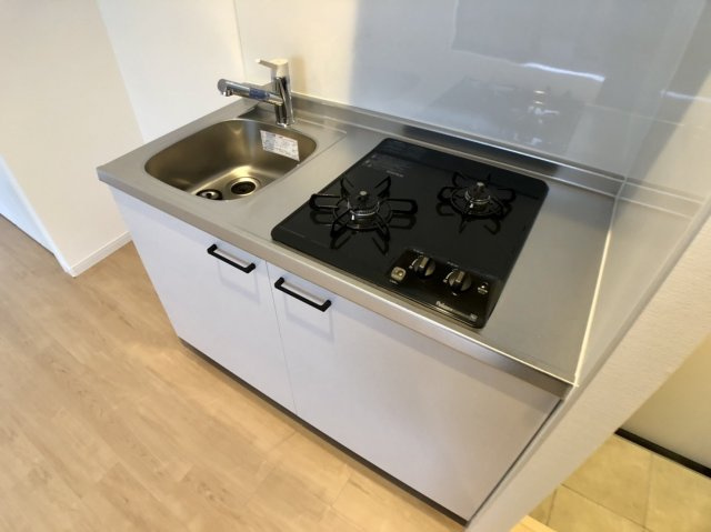 東大阪市友井２丁目のアパートのキッチン