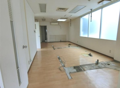 福井ビルの内装