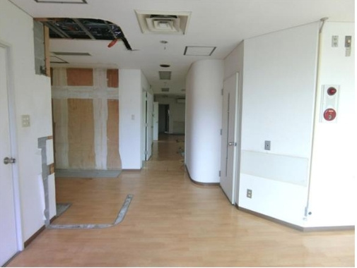 福井ビルの内装