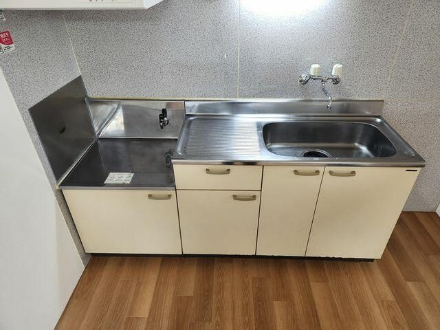 藍工房ビルのキッチン
