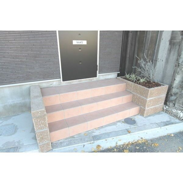 CERESIA Y-3のエントランス