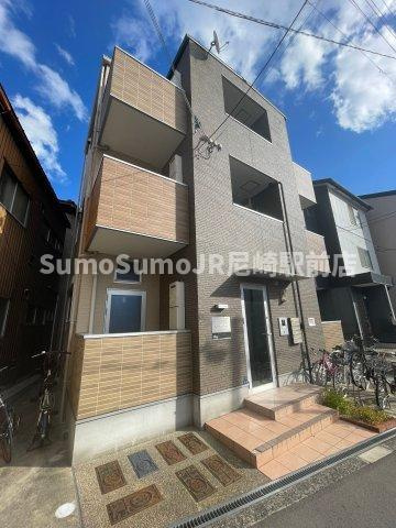 エクラシオールの外観|外観は落ち着いています