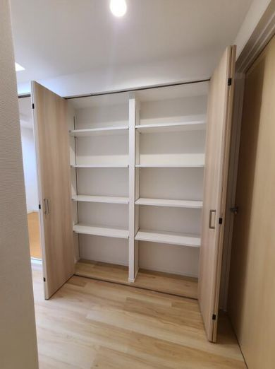 さいたま市南区根岸１丁目の賃貸マンションの収納