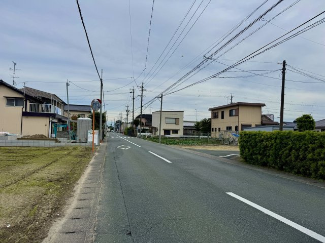 浜名区高畑　第一の前面道路含む現地写真|前面道路を西から東へ向かって撮影しました。