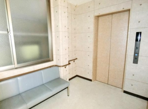 新生洲町ビルの内装