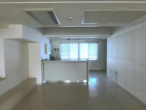 新生洲町ビルの内装