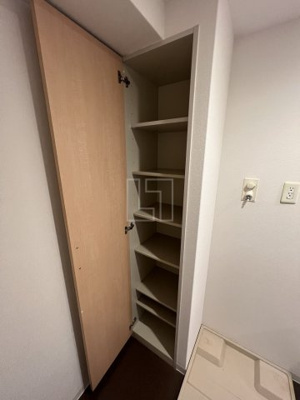 【収納】 | グランルージュ谷町六丁目 | グランルージュ谷町六丁目　リネン庫