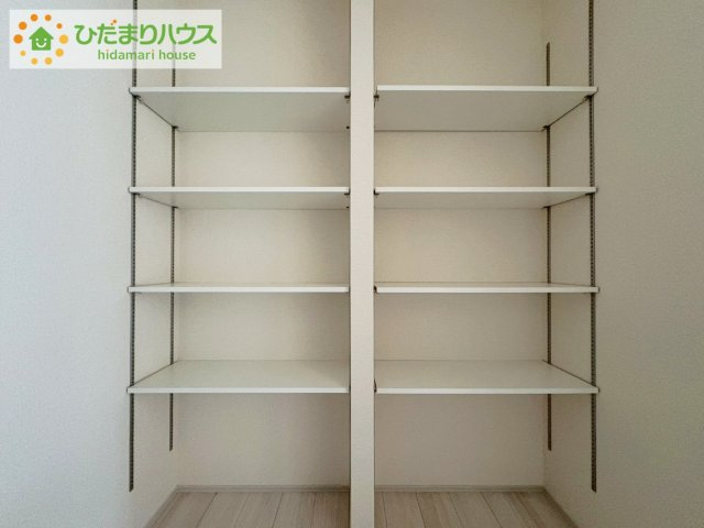 那珂市菅谷16期　新築戸建　2号棟の収納|パントリー完備で散らかりがちなキッチン回りもラクラクお片付けできちゃいます！(*^-^*)