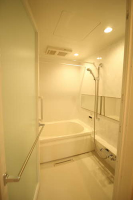 【浴室】 | クオン新涯 | 追い焚き機能付き