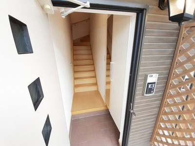 【玄関】 | ベルメゾンＫ | 【ベルメゾンＫ】落ち着いた玄関です