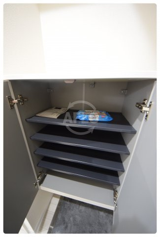 Mv.imp大阪鶴橋の収納|BADGE鶴橋　シューズボックス