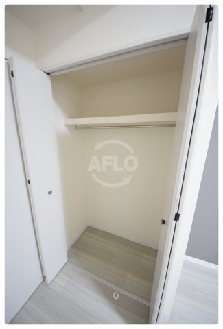 Mv.imp大阪鶴橋の収納|BADGE鶴橋　クローゼット