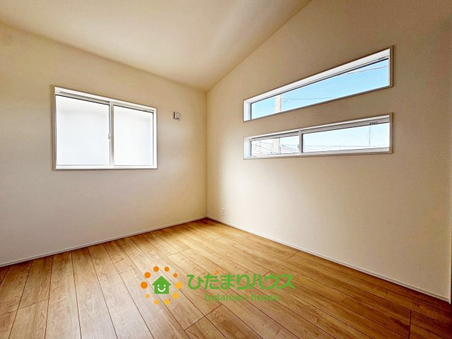 蓮田市椿山２丁目６期　新築一戸建ての洋室