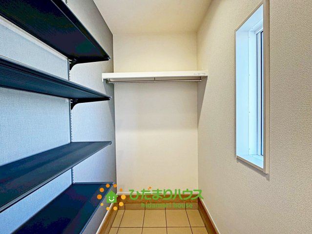 蓮田市椿山２丁目６期　新築一戸建ての収納