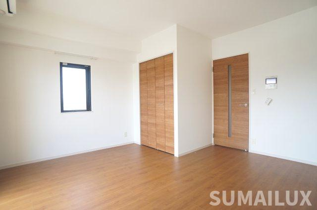 熊本市中央区水前寺４丁目の賃貸マンションの居間・リビング