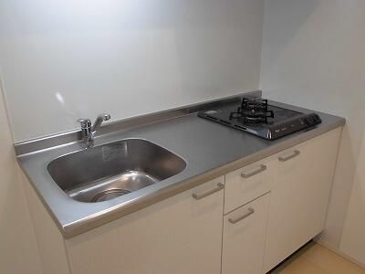 【キッチン】 | プラハ駒込 | コンパクトなキッチンで掃除もラクラク