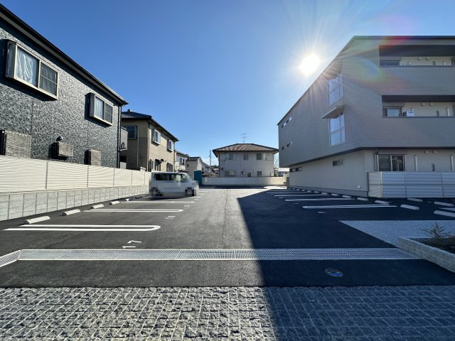 ベレオガーデンズgraceの駐車場