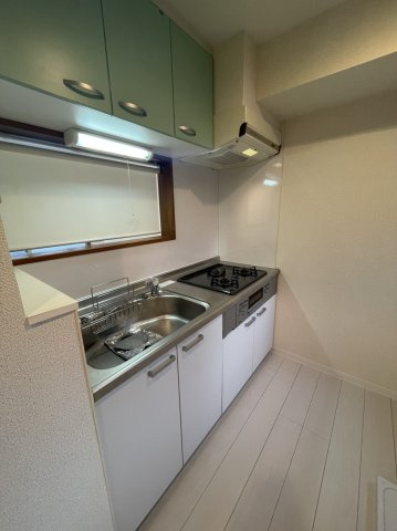 コーポ本天沼のキッチン|お料理しやすいキッチンです