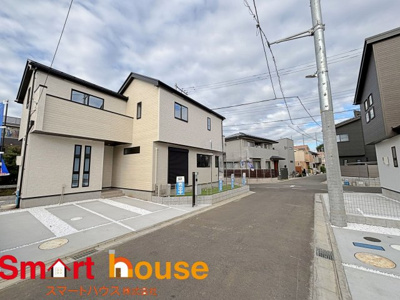 【前面道路含む現地写真】 | 町田市矢部町　全11棟　最終1棟！ | オシャレな外観は、人の目を引くだけではなく自慢したくなりますね！植木を置いたりアレンジは、自由です。自分の好みに仕上げましょう♪