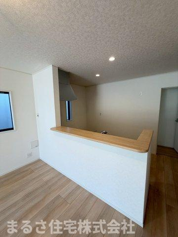 田野町南原第4　2号棟の居間・リビング