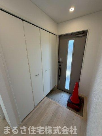 田野町南原第4　2号棟の玄関