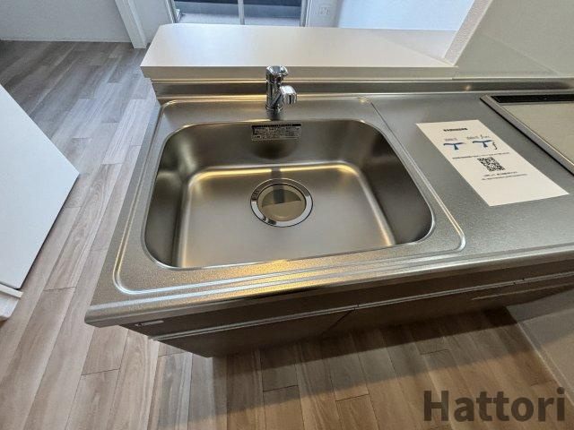 セレニテ江坂エクラのキッチン