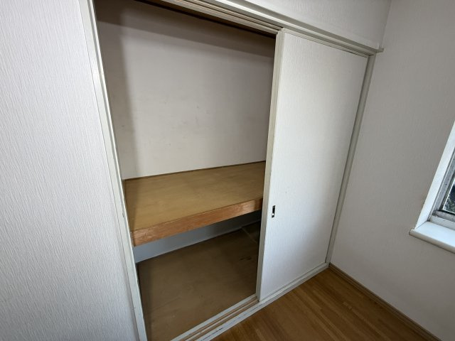 逢坂４丁目戸建の収納